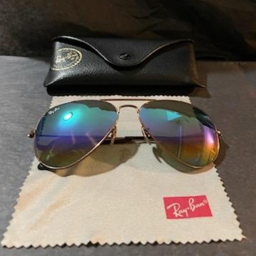 Ray-Ban Aviator Sunglasses